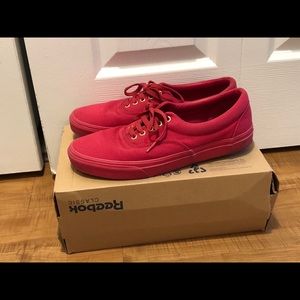Mono red vans